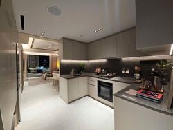 River Modern (D9), Apartment #528465451